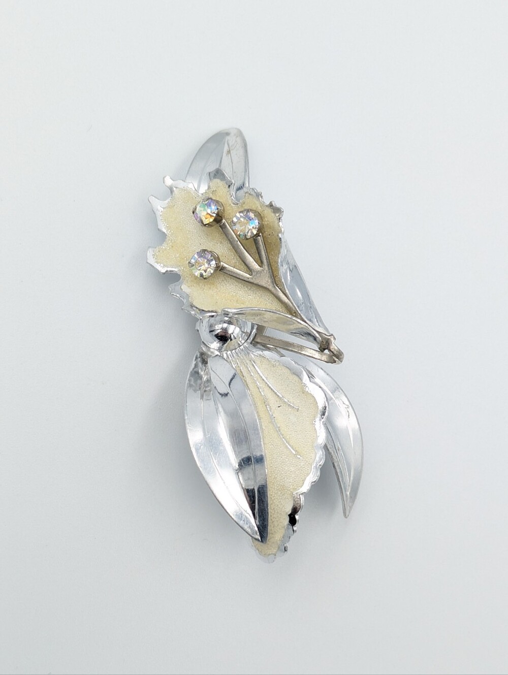 Vintage large flower silver tone brooch pin with AB rhinestones